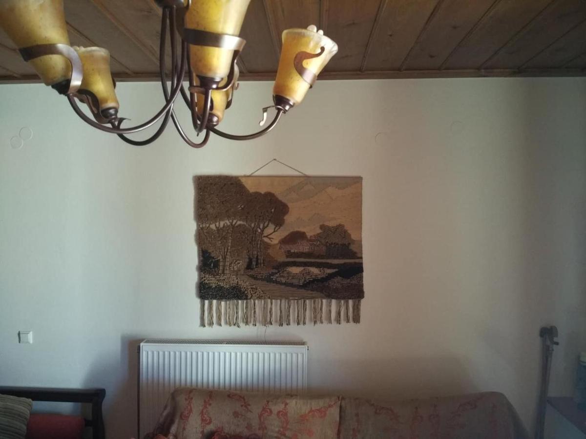 La Casa Di Pietra Villa Karpenísion Exteriör bild